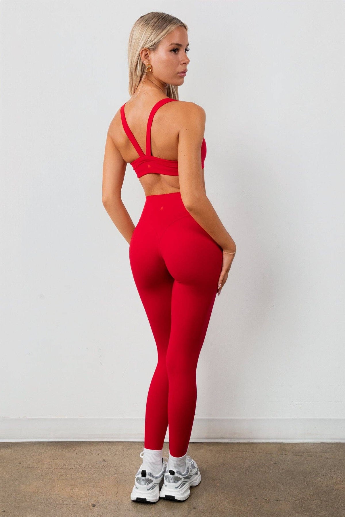 Cloud II Pant - Cherry