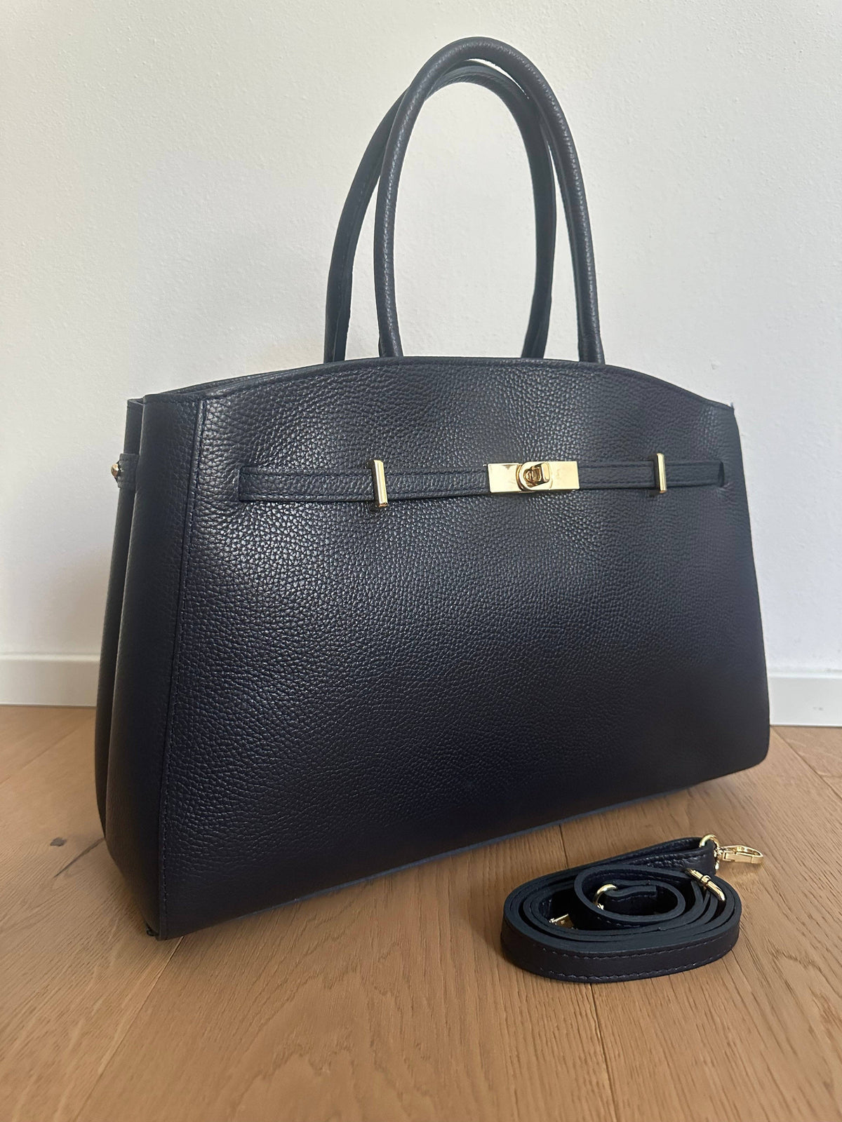 Large Amelia Leather Bag