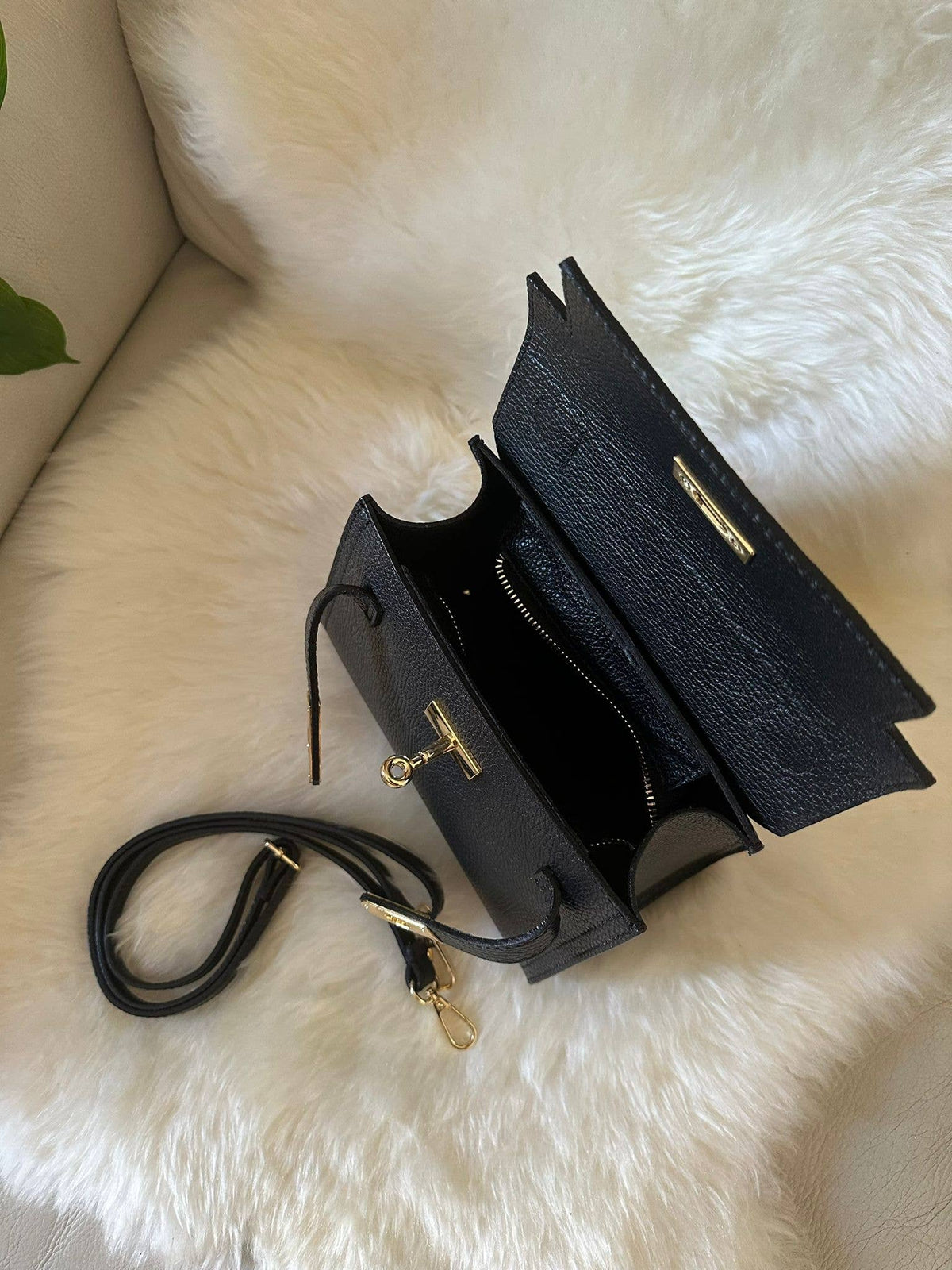 Grab and Go Leather