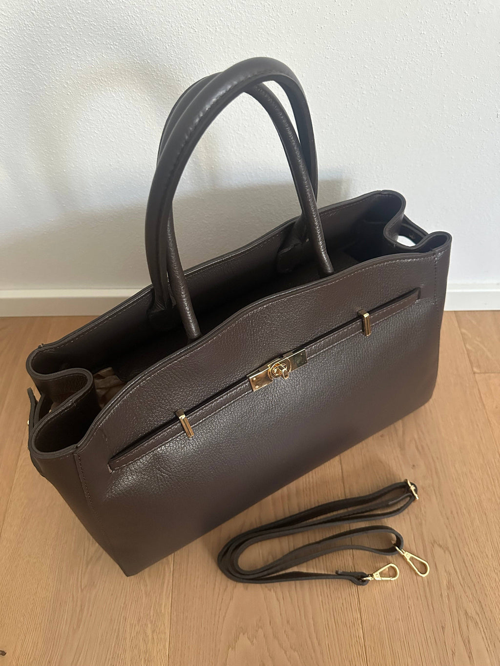 Large Amelia Leather Bag