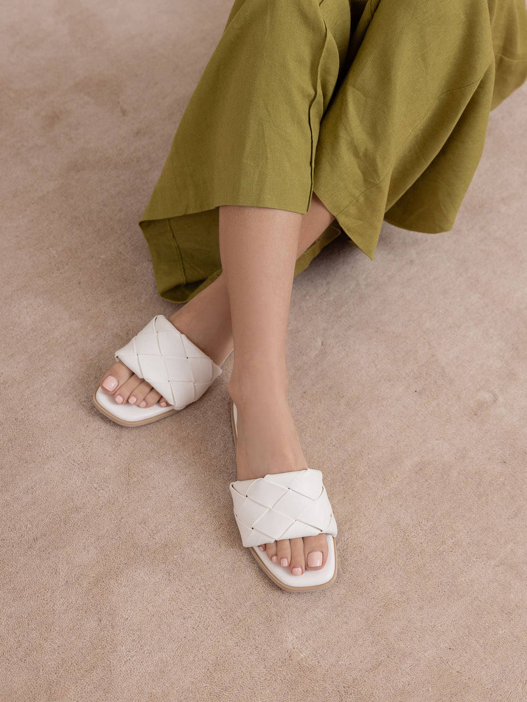 The Darla White Woven Sandal