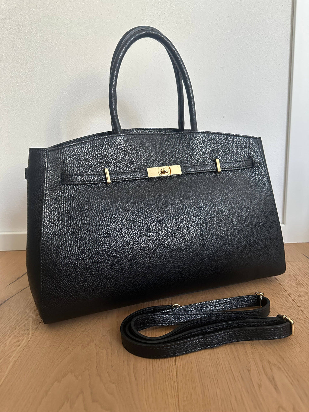 Large Amelia Leather Bag